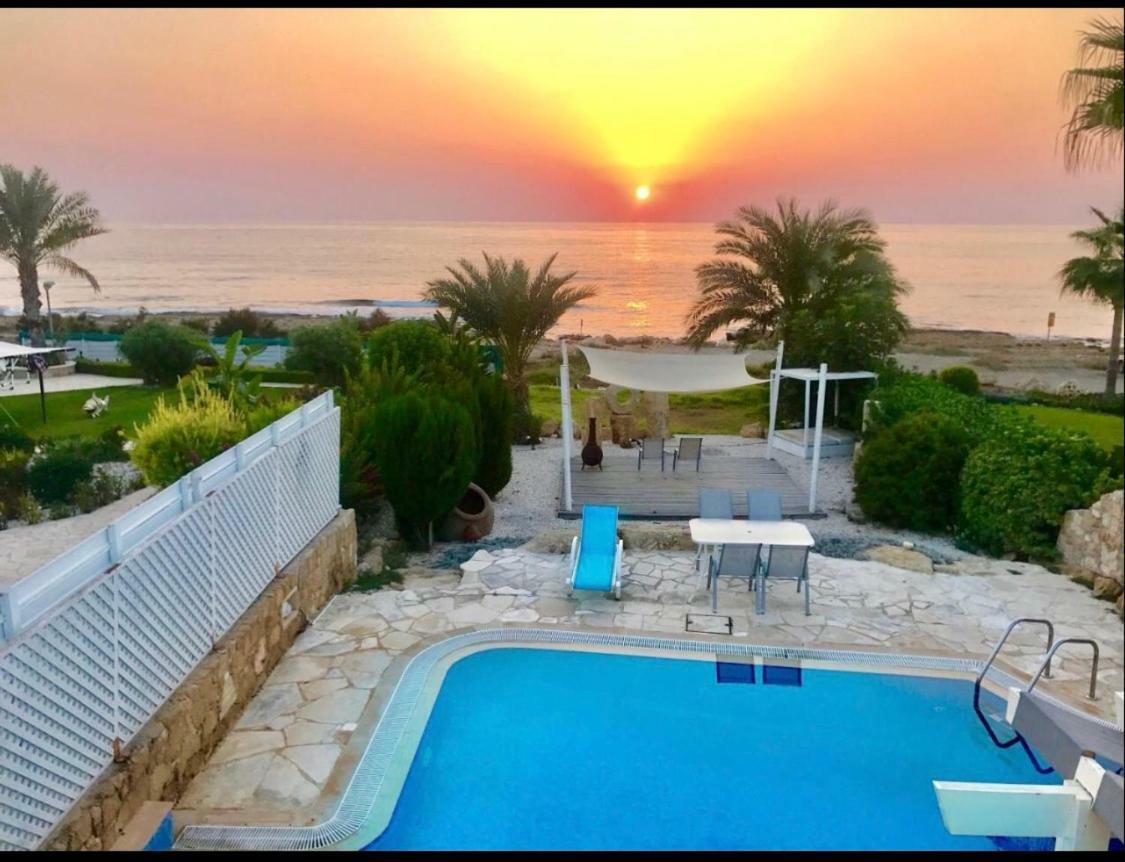 34 Beach Villa Paphos Luaran gambar